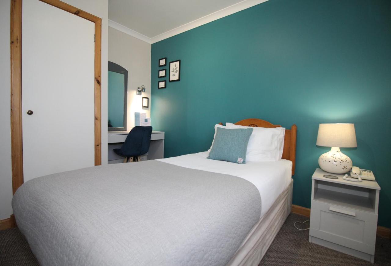 Temple View Hotel Carinish Экстерьер фото